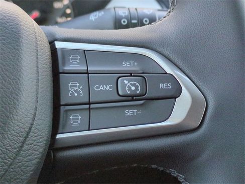 Used 2023 Jeep Compass Limited w/ Sun and Sound Group image 14