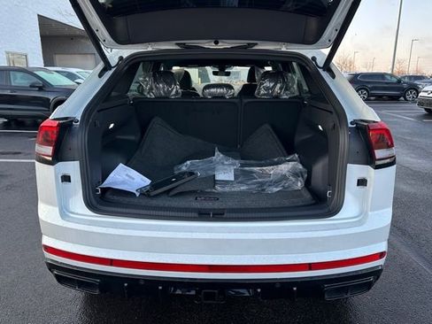 New 2026 Volkswagen Atlas Cross Sport SEL R-Line image 17