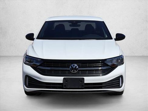 Used 2024 Volkswagen Jetta Sport FWD image 2