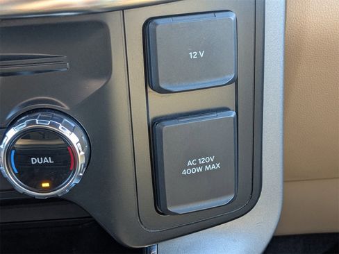 Used 2022 Ford F150 Lariat image 25