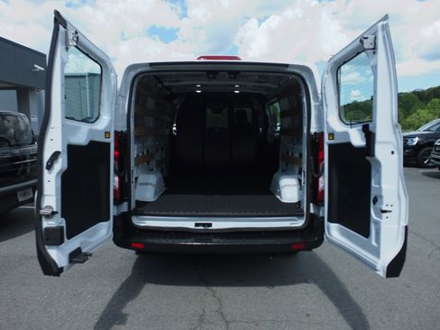 Used 2024 Ford Transit 250 Low Roof w/ Exterior Upgrade Package image 17