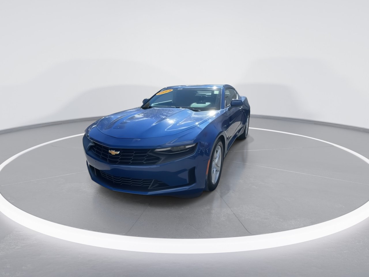 Used 2023 Chevrolet Camaro LT RWD image 6