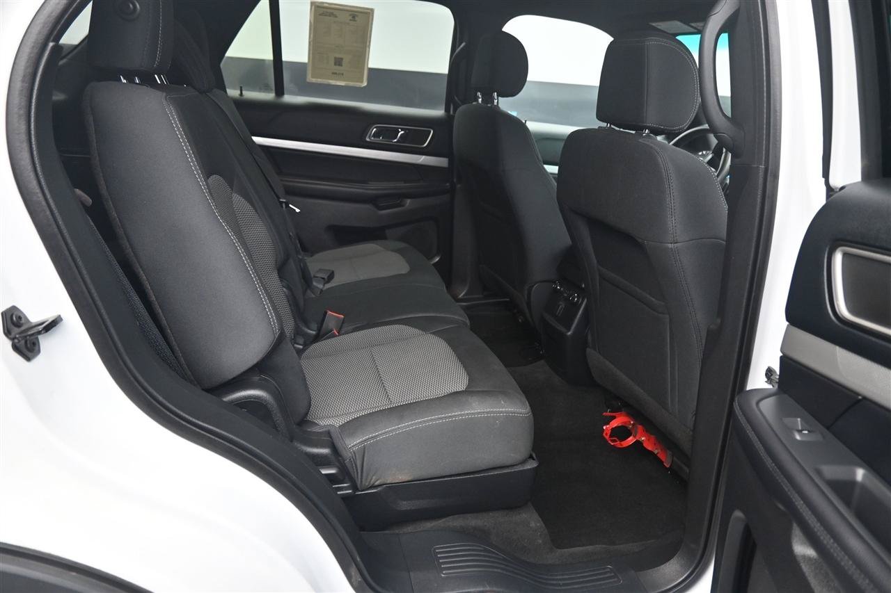 Used 2016 Ford Explorer XLT AWD/4WD image 10