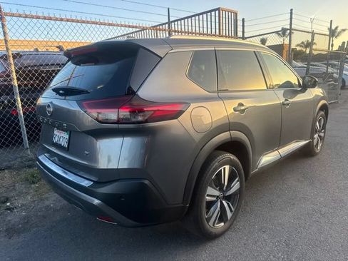 Used 2022 Nissan Rogue SL FWD image 5