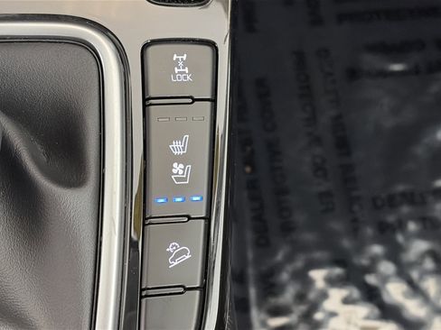 Certified 2024 Kia Seltos SX w/ SX Sunroof Package AWD/4WD image 27