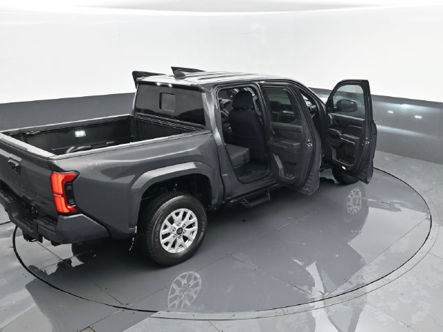 Used 2024 Toyota Tacoma SR5 w/ SR5 Upgrade Package AWD/4WD image 25