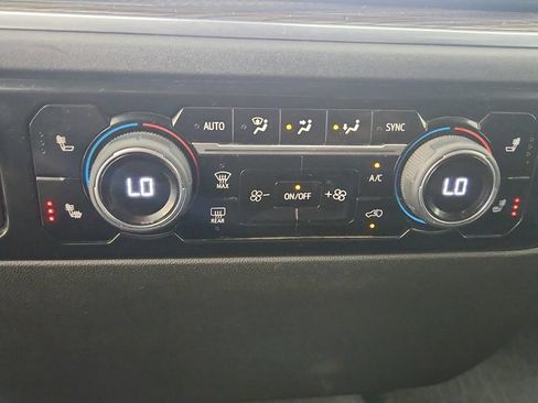 Certified 2024 Chevrolet Silverado 2500 LT AWD/4WD image 22