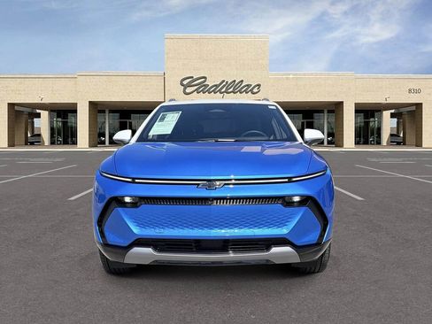 Used 2024 Chevrolet Equinox EV LT FWD image 2