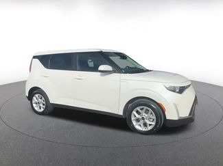 Used 2025 Kia Soul LX w/ LX Technology Package video 2