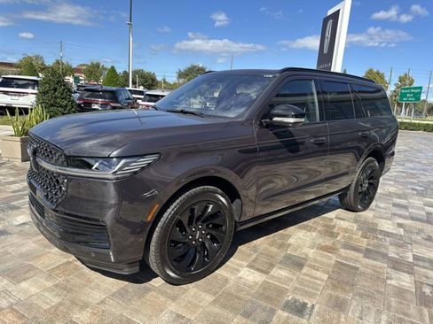 New 2025 Lincoln Navigator Reserve w/ Jet Appearance Package image 5