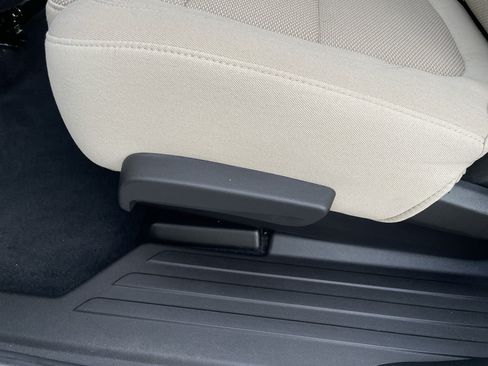 Used 2023 Chevrolet Traverse LS w/ Safety Package AWD/4WD image 34