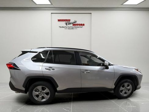 Used 2025 Toyota RAV4 XLE AWD/4WD image 6