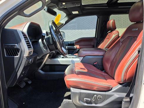 Used 2019 Ford F150 Platinum w/ Equipment Group 701A Luxury AWD/4WD image 8