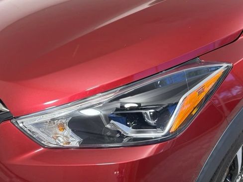 Used 2020 Nissan Kicks SR w/ SR Premium Package FWD image 12