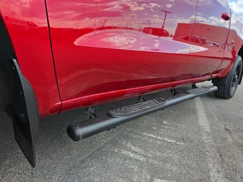 Used 2022 Chevrolet Silverado 1500 RST w/ Convenience Package II AWD/4WD image 9