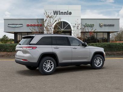 New 2025 Jeep Grand Cherokee Laredo