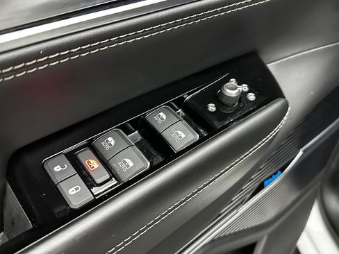 Used 2024 Jeep Grand Wagoneer L Series II w/ Quick Order Packagew 28T image 12