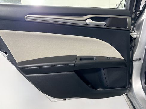 Used 2017 Ford Fusion S FWD image 26