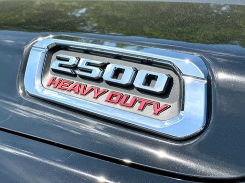 Used 2026 RAM 2500 Tradesman w/ Chrome Appearance Group AWD/4WD image 15