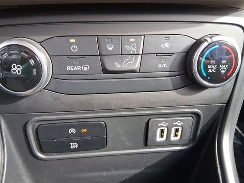Used 2020 Ford EcoSport S image 23