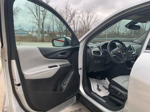 Used 2019 Chevrolet Equinox Premier image 15