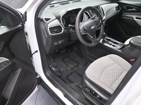 Certified 2020 Chevrolet Equinox LS image 12
