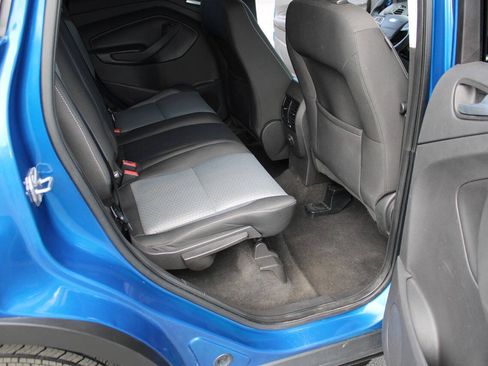 Used 2017 Ford Escape SE AWD/4WD image 40