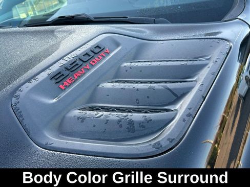 Used 2024 RAM 3500 Laramie w/ Night Edition image 46