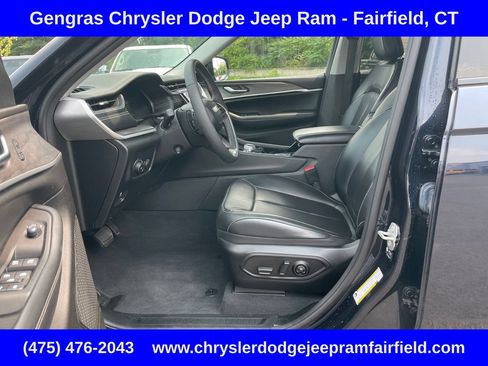 Certified 2023 Jeep Grand Cherokee Limited w/ Luxury Tech Group II AWD/4WD image 46