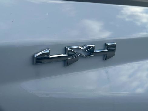 New 2025 GMC Canyon Elevation image 9