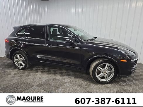 Used 2017 Porsche Cayenne Platinum Edition AWD/4WD image 1