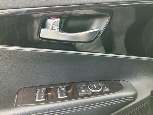 Used 2017 Kia Sorento AWD image 36