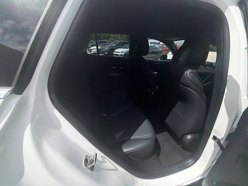 Used 2024 Mercedes-Benz GLC 300 4MATIC image 26