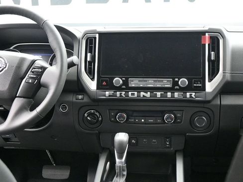 New 2025 Nissan Frontier SV w/ SV Convenience Package image 11