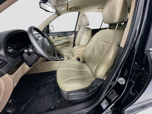 Used 2010 Hyundai Santa Fe GLS FWD image 5