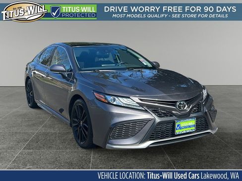 Used 2021 Toyota Camry XSE image 1