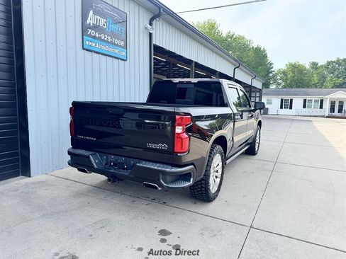 Used 2019 Chevrolet Silverado 1500 High Country w/ Technology Package AWD/4WD image 19