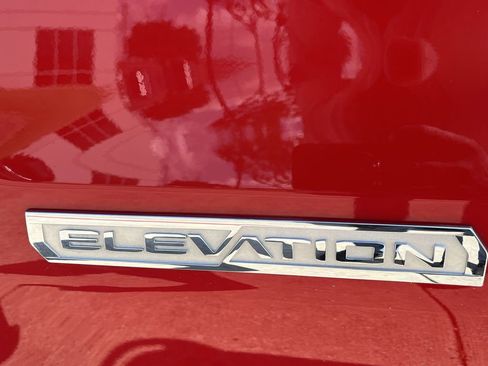 New 2025 GMC Sierra 1500 Elevation image 44