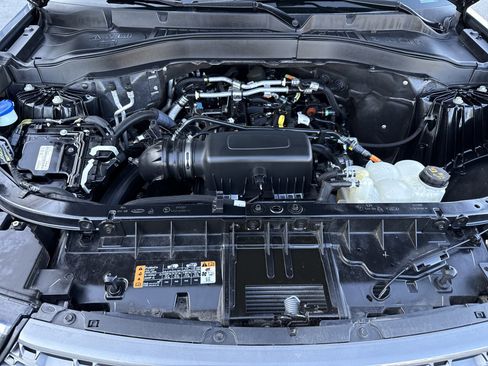 Certified 2021 Ford Explorer XLT w/ Equipment Group 202A RWD image 30