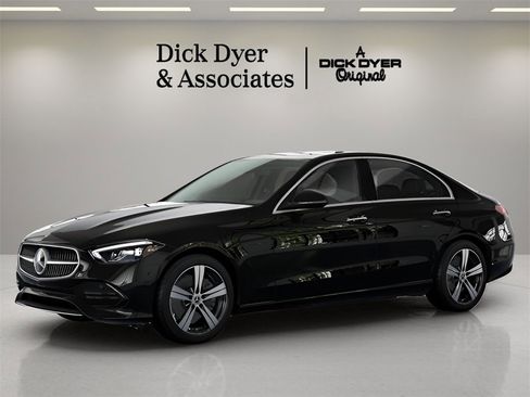 Used 2025 Mercedes-Benz C 300 Sedan image 27