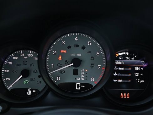 New 2026 Porsche Macan S image 37