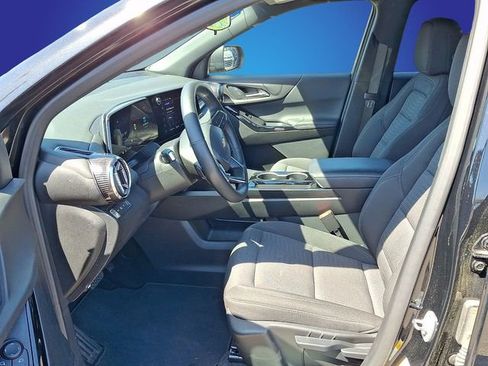 Used 2025 Chevrolet Equinox LT AWD/4WD image 7