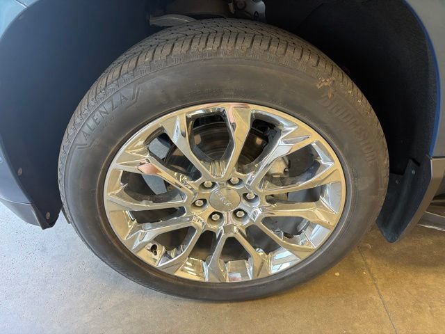 Used 2025 GMC Yukon Elevation AWD/4WD image 9