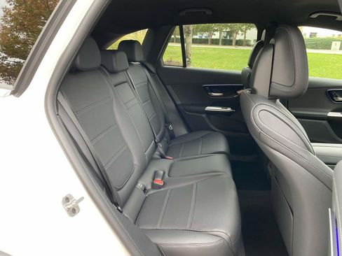 Certified 2025 Mercedes-Benz GLC 300 4MATIC image 15