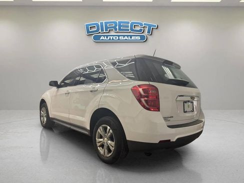 Used 2017 Chevrolet Equinox LS FWD image 4