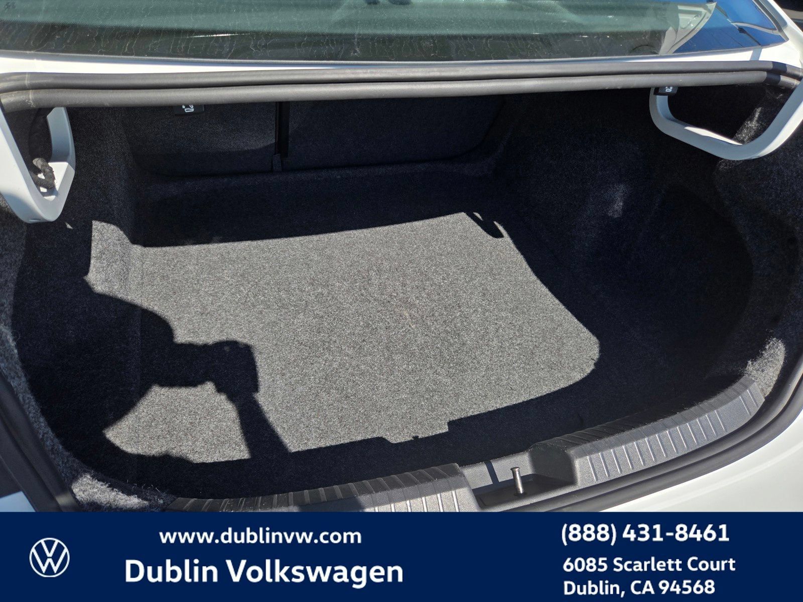 Certified 2025 Volkswagen Jetta Sport FWD image 22