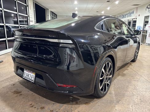 Certified 2023 Toyota Prius Prime image 2