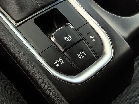 Used 2020 Hyundai Santa Fe SEL w/ Cargo Package image 25