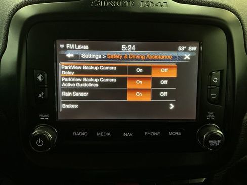 Used 2016 Jeep Renegade Trailhawk image 40