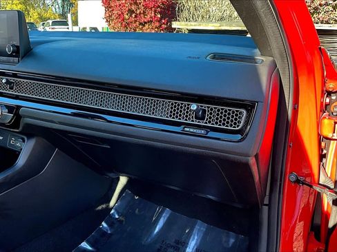 Used 2024 Honda Civic Sport image 17